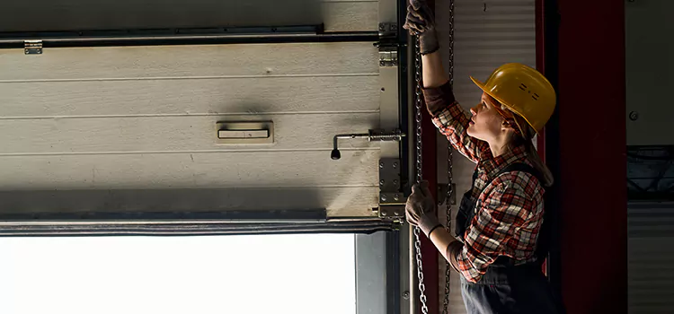 Addressing Common Garage Door Stoppage Issues in Makakilo, HI